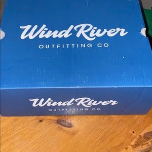 Size 11 wind river outfitting co new